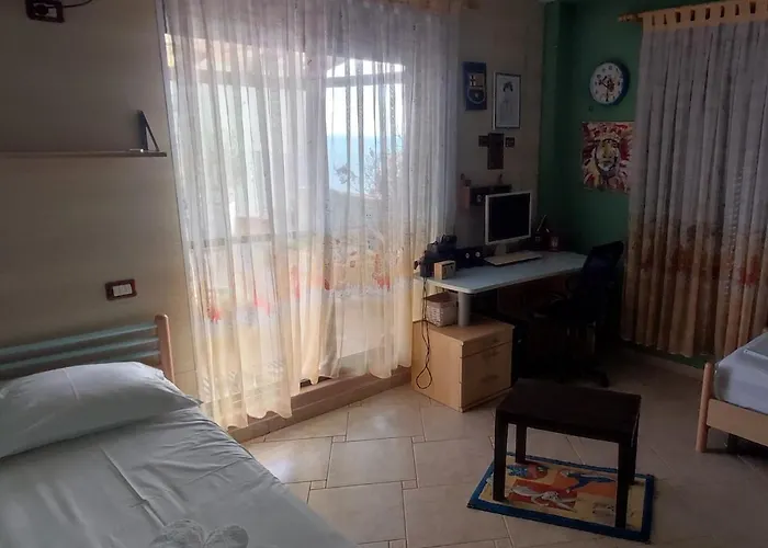 Promenade 3-Bedroom Apartment With Large Balcony.